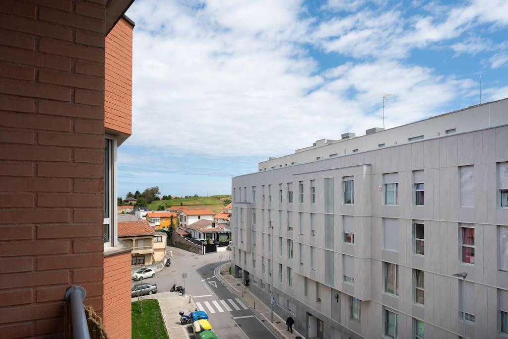 San Roman Apartment With Private Parking Santander Bagian luar foto