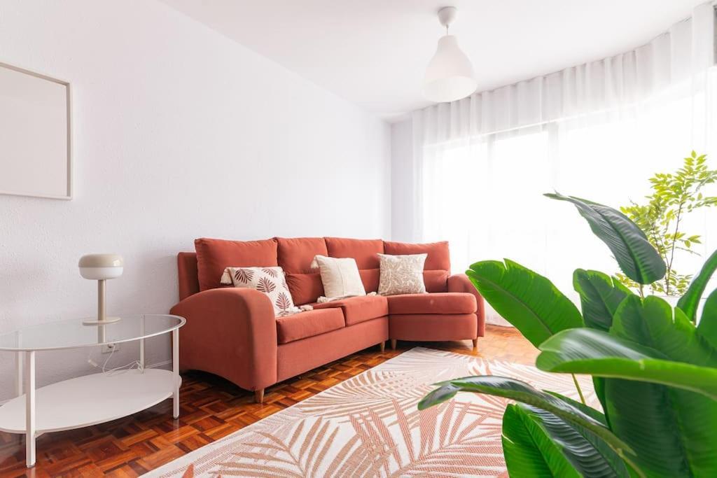 San Roman Apartment With Private Parking Santander Bagian luar foto