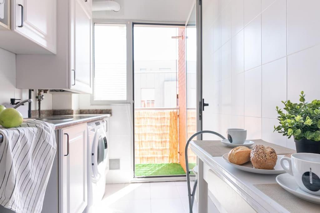 San Roman Apartment With Private Parking Santander Bagian luar foto