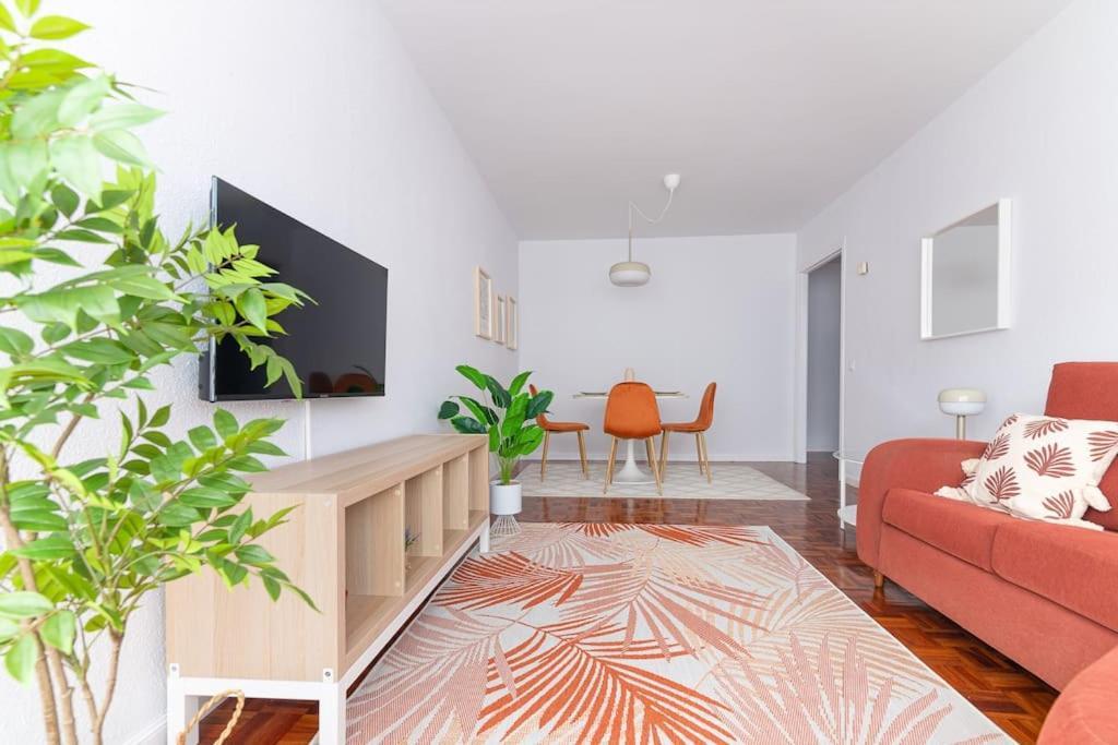 San Roman Apartment With Private Parking Santander Bagian luar foto