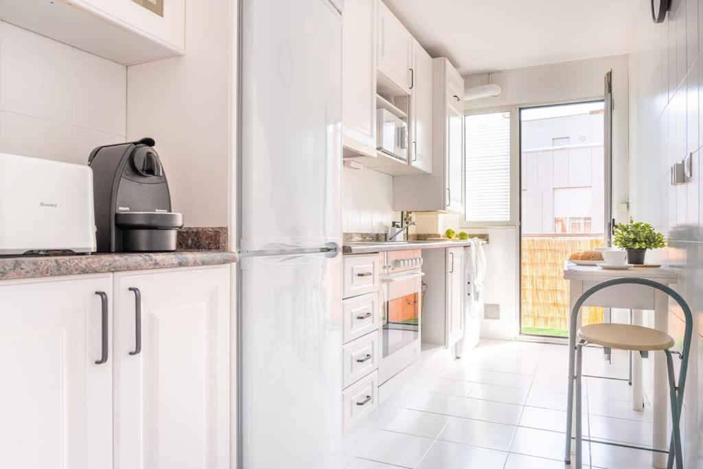 San Roman Apartment With Private Parking Santander Bagian luar foto