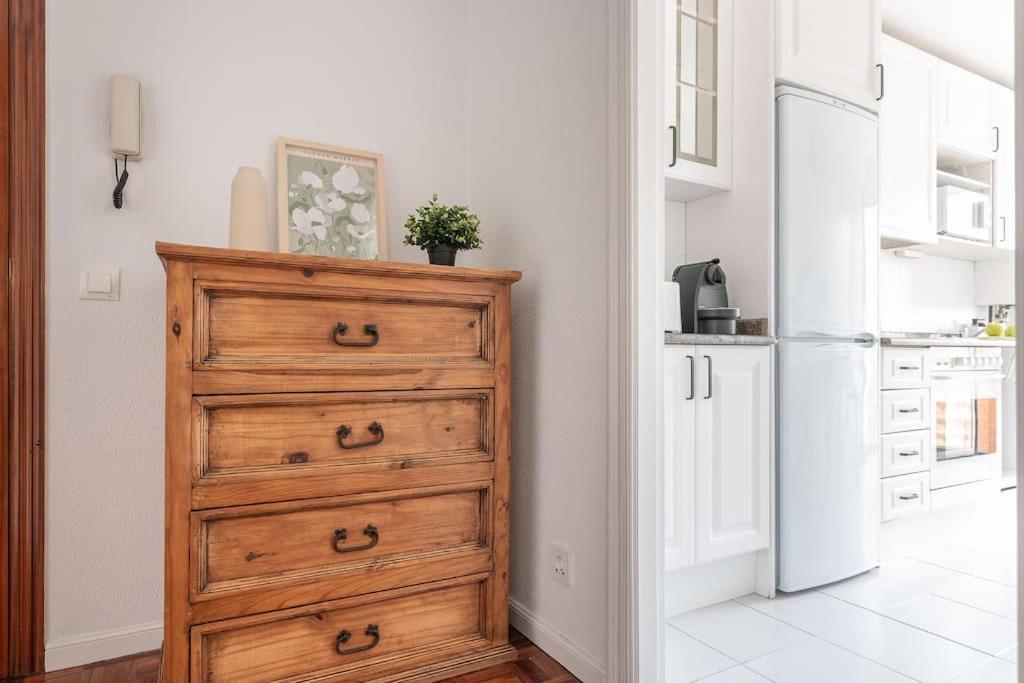 San Roman Apartment With Private Parking Santander Bagian luar foto